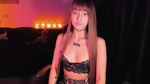 MilaAsh online show from 05/05/26, 04:09