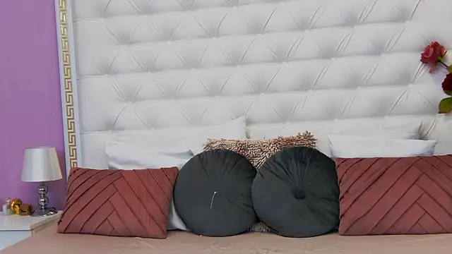 Snapshot of Lenna_Paul chatting on 03/05/25, 07:27 Lenna Paul online show from 03/05/25, 07:27