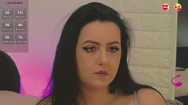 Snapshot of Ariel__Blossom chatting on 02/19/25, 07:17 Ariel Blossom online show from 02/19/25, 07:17