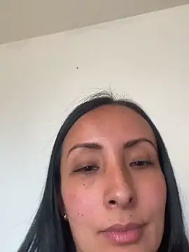 Snapshot of yaralyminjo2 chatting on 01/07/25, 09:14 yaralyminjo2 online show from 01/07/25, 09:14