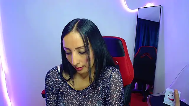 Snapshot of yaralyminjo2 chatting on 03/06/25, 01:46 yaralyminjo2 online show from 03/06/25, 01:46