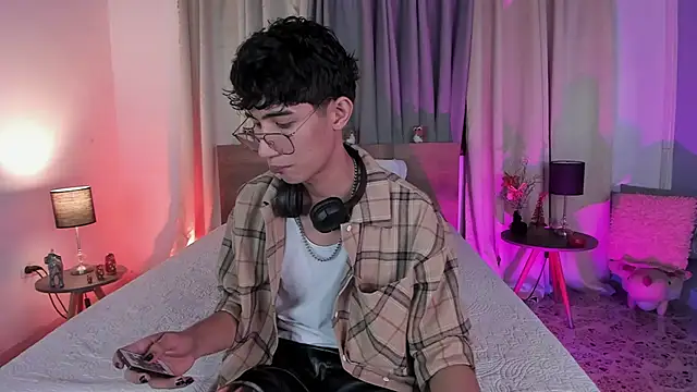 novaybrian online show from 12/13/24, 04:54