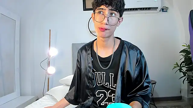 novaybrian online show from 01/26/25, 12:43