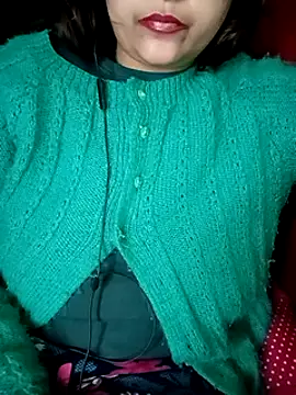 Snapshot of Sexy_Queen6 chatting on 01/11/25, 11:56 Sexy Queen6 online show from 01/11/25, 11:56