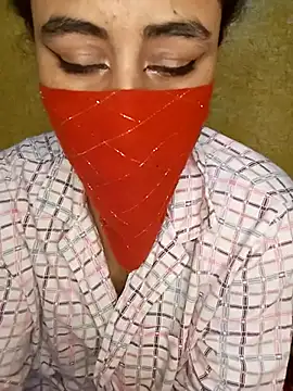 Lalou online show from 12/04/24, 03:32