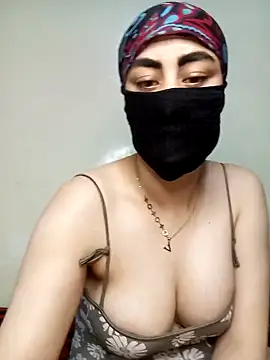 Lalou online show from 01/12/25, 04:40