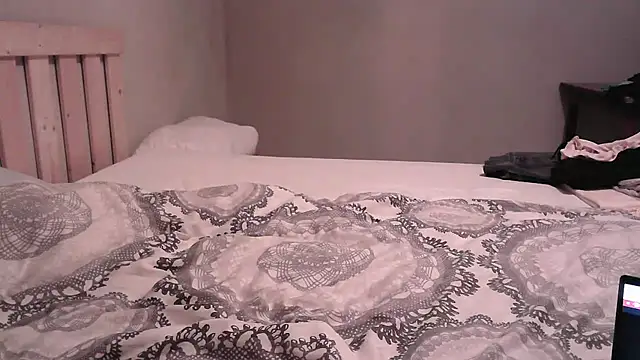 33  Max online show from 12/28/24, 08:36