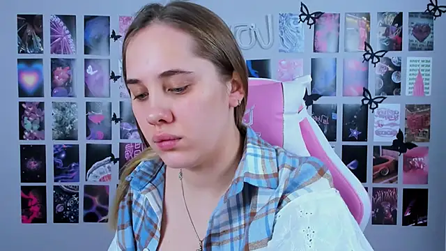 Snapshot of MiaMilas chatting on 02/13/25, 06:20 MiaMilas online show from 02/13/25, 06:20