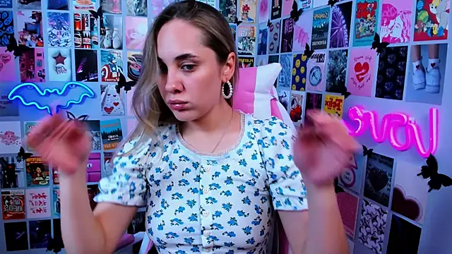 Snapshot of MiaMilas chatting on 09/08/25, 05:23 MiaMilas online show from 09/08/25, 05:23