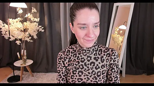 helentasty online show from 02/19/25, 03:17