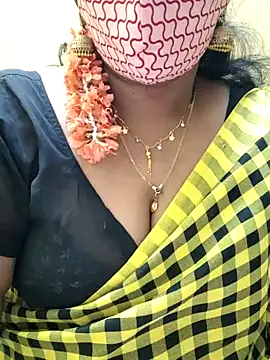 mallu-sumi online show from 02/19/25, 04:44