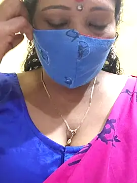 mallu-sumi online show from 03/04/25, 03:37