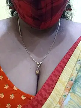 mallu-sumi online show from 03/07/25, 05:28