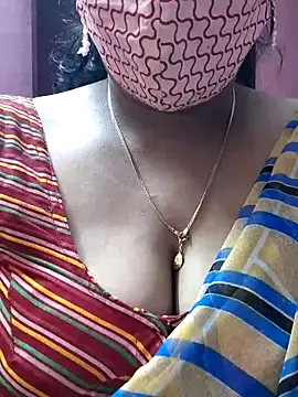 mallu-sumi online show from 03/13/25, 04:49