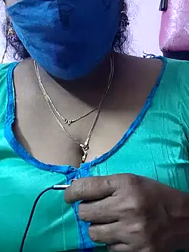 mallu-sumi online show from 11/02/25, 10:23