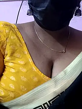 mallu-sumi online show from 02/06/26, 05:45