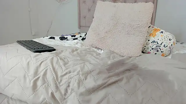 kristakinnky online show from 01/30/25, 07:48