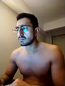 pablo-rincon95 online show from 02/06/25, 12:11