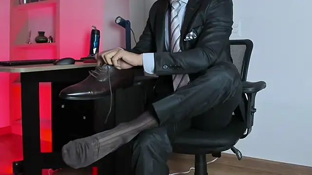 pablo-rincon95 online show from 02/13/25, 11:39