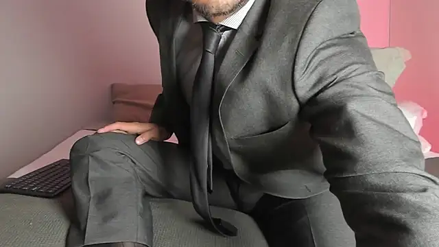 pablo-rincon95 online show from 03/17/25, 11:42