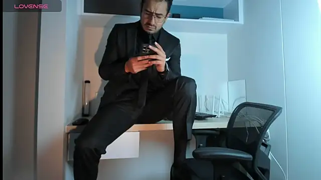 pablo-rincon95 online show from 04/09/26, 12:43