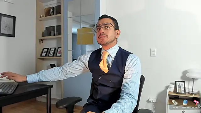 pablo-rincon95 online show from 05/23/26, 02:43
