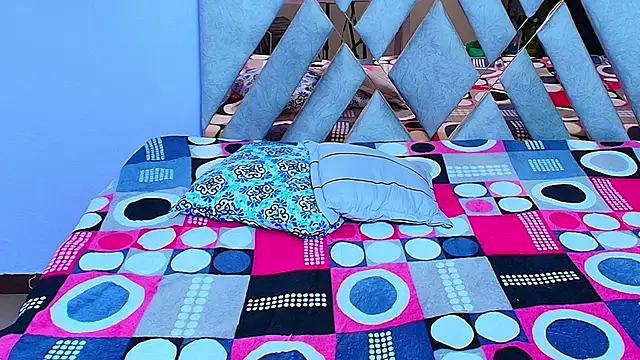 Emily Trujillo online show from 03/08/25, 01:39