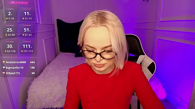 horny blondiee online show from 01/15/25, 08:41