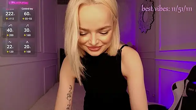 horny blondiee online show from 02/22/25, 08:29