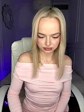 horny blondiee online show from 01/08/26, 12:51