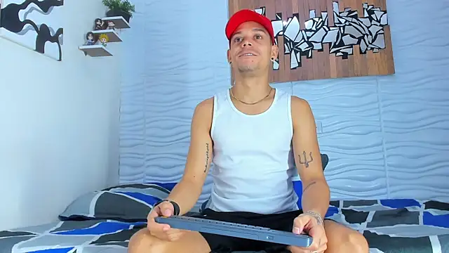 Snapshot of Friendsofeverything_ chatting on 09/22/25, 02:30 Friendsofeverything online show from 09/22/25, 02:30