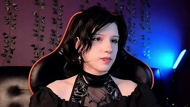 dark vamp  online show from 01/18/25, 09:24