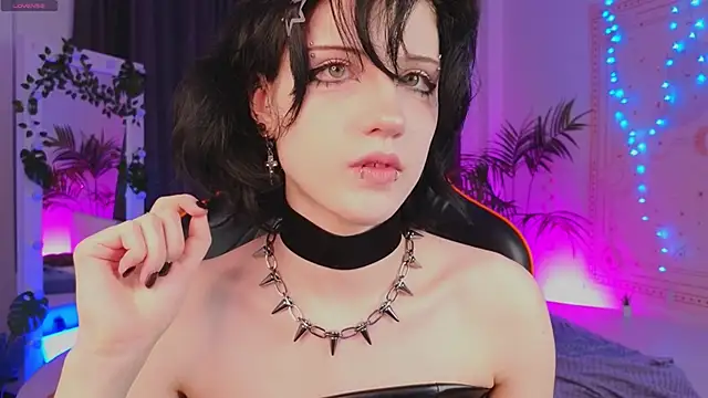 dark vamp  online show from 01/31/25, 09:16