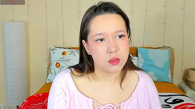 Mira Karter online show from 04/18/26, 03:32