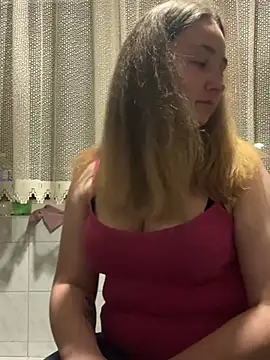 Snapshot of Joannakiss chatting on 03/11/25, 04:40 Joannakiss online show from 03/11/25, 04:40