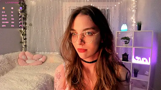 AraCopple online show from 12/08/24, 08:04