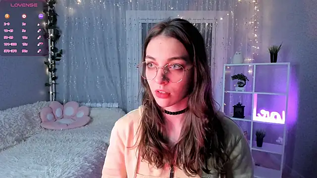 AraCopple online show from 12/18/24, 01:48