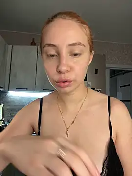 Snapshot of Kitty_Katrine chatting on 09/20/25, 04:24 Kitty Katrine online show from 09/20/25, 04:24