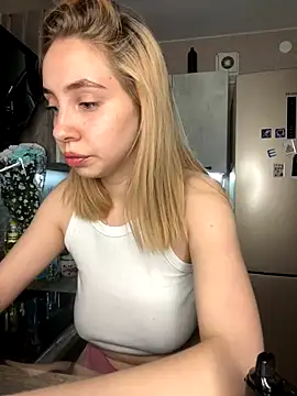 Snapshot of Kitty_Katrine chatting on 12/03/25, 05:11 Kitty Katrine online show from 12/03/25, 05:11