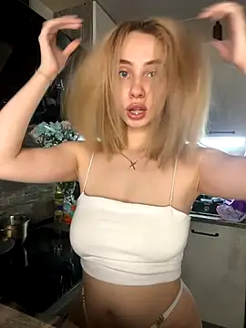 Snapshot of Kitty_Katrine chatting on 12/04/25, 02:26 Kitty Katrine online show from 12/04/25, 02:26