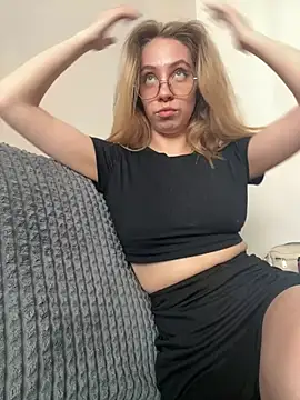 Kitty Katrine online show from 05/23/26, 12:20