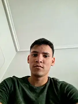 diego7990  online show from 04/20/26, 04:43