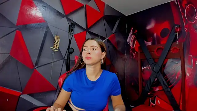 Hana and Zeta online show from 10/20/25, 12:16