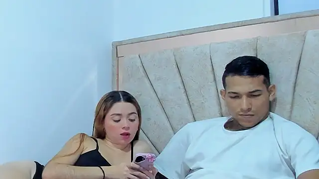 Hana and Zeta online show from 02/18/26, 01:51