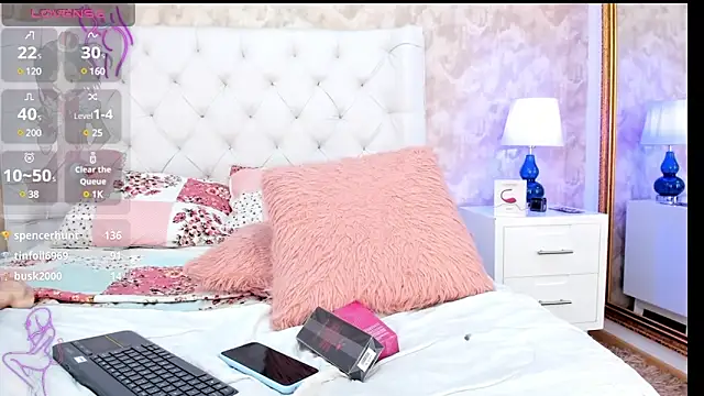 Eliza Thaylor   online show from 12/24/24, 06:06