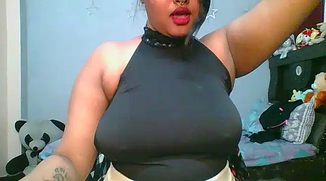 Snapshot of Your-love-12 chatting on 02/01/25, 07:44 Your-love-12 online show from 02/01/25, 07:44