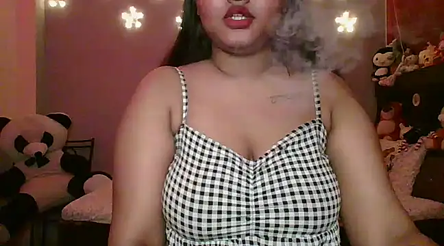 Snapshot of Your-love-12 chatting on 02/22/25, 04:51 Your-love-12 online show from 02/22/25, 04:51