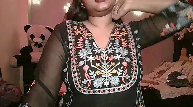 Snapshot of Your-love-12 chatting on 03/22/25, 12:49 Your-love-12 online show from 03/22/25, 12:49