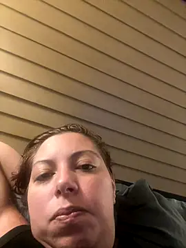 Snapshot of jessicag182 chatting on 12/19/25, 03:13 jessicag182 online show from 12/19/25, 03:13