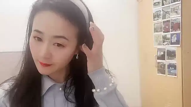 Snapshot of fanfan-FF chatting on 01/10/25, 11:54 fanfan-FF online show from 01/10/25, 11:54